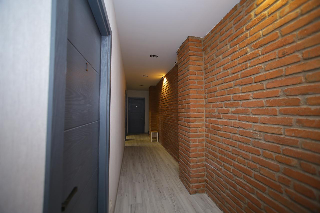 Four Rooms Tbilisi Esterno foto